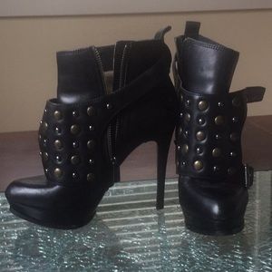 Michael Kors High Heel Ankle Boot size 7.5